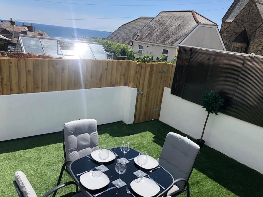Modern Garden Apartment In A Large Victorian House Penzance Extérieur photo