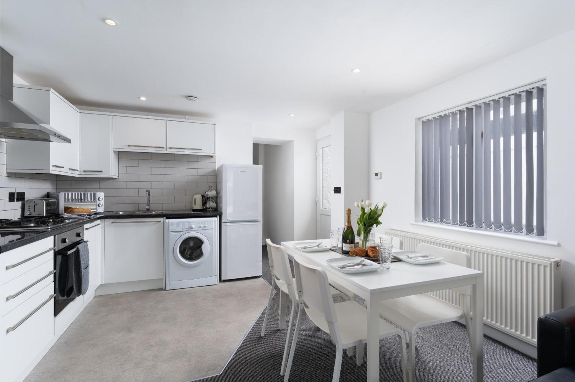 Modern Garden Apartment In A Large Victorian House Penzance Extérieur photo