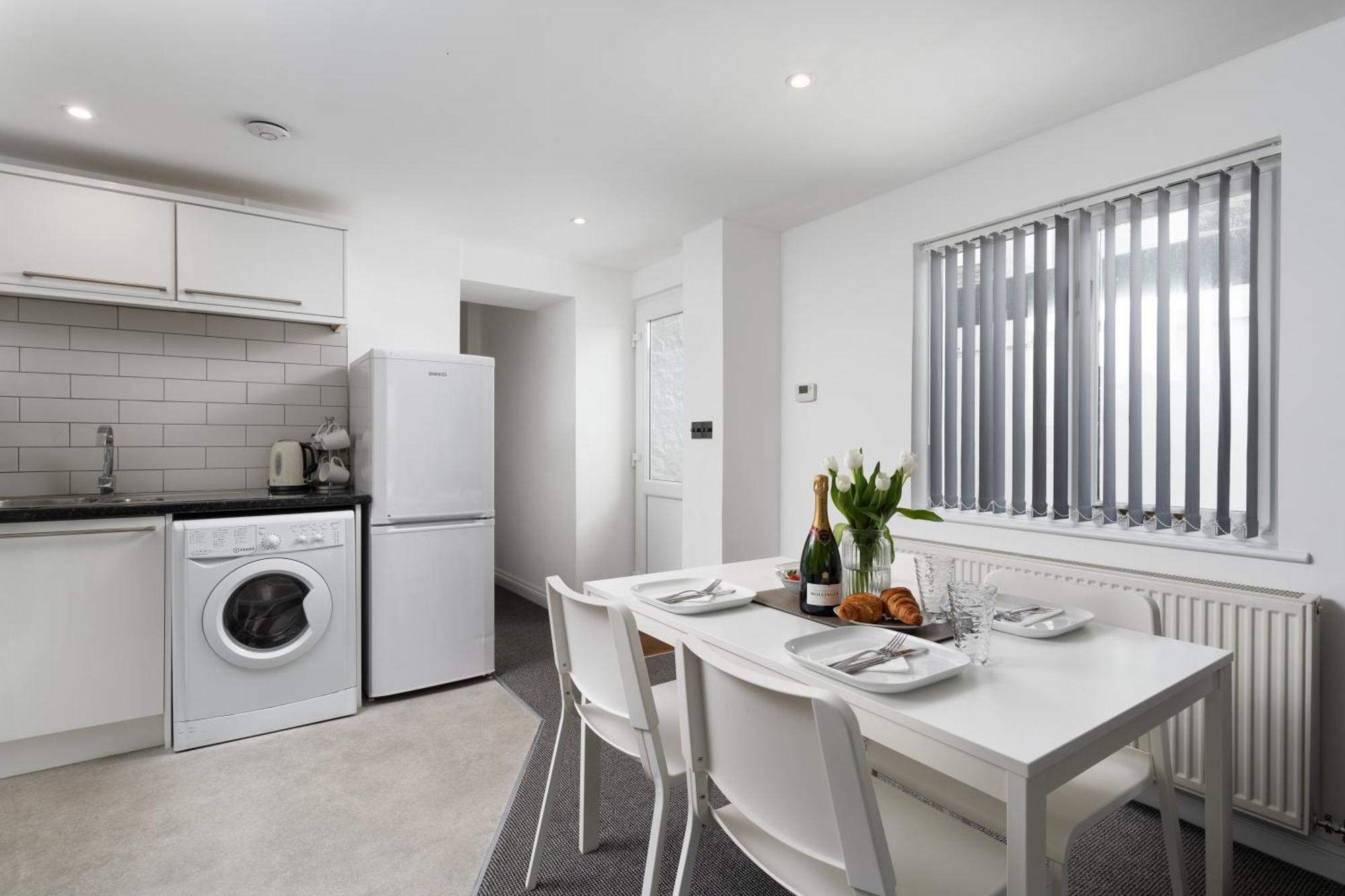 Modern Garden Apartment In A Large Victorian House Penzance Extérieur photo